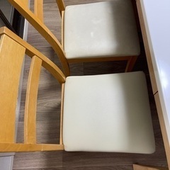 ニトリ4人掛けダイニングテーブルセット