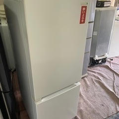 北九州市内配送可能　保証付き　HERBRelax（ハーブリラックス） YRZ-F15E1(W) 2ドアノンフロン冷凍冷蔵庫(156L・右開き) ホワイト