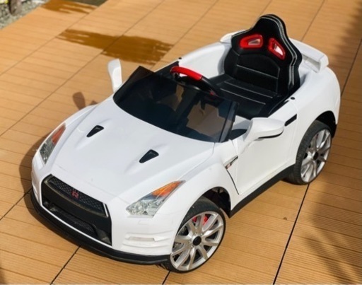 (商談中)子供 用電動乗用ラジコンカー GT-R \n
