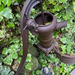 昔の井戸ポンプ手動式、戦前、ガーデニング
