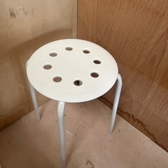 IKEAスツール椅子