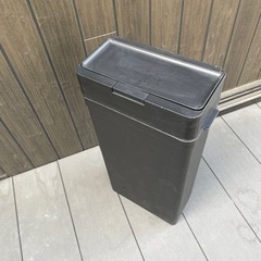 【最終値下げ】ダストボックス　生活雑貨 家庭用品  ゴミ箱　　　