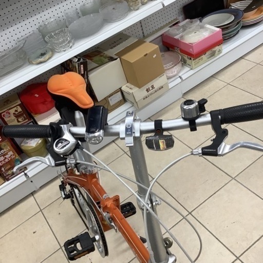 ☆ジモティ割あり☆ クロスバイク オレンジ 鍵付き クリーニング済み