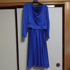 青いドレス　９号