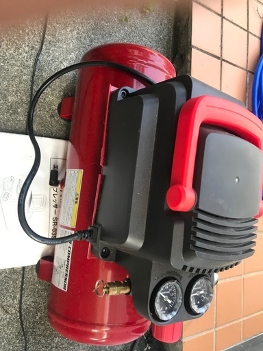 AC100v  エアーコンプレッサー