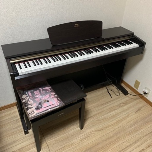 YAMAHA YDP-161R アリウス 電子ピアノ  2012年製 高低イス付き