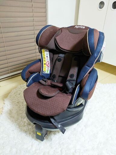 【値下げ！】チャイルドシート Aprica フラディアグロウ プレミアム 360 セーフティー