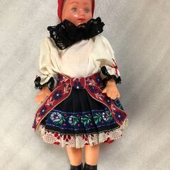 民族衣装のお人形（チェコ）