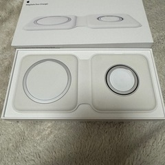 【ネット決済・配送可】Apple MagSafeデュアル充電パッ...