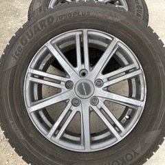 スタッドレスタイヤ　ホイル付4本　215-65-16