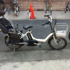 d49?????土日もお子様と土足のまま、いろいろなタイプの電動自転車の 