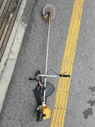草刈り機