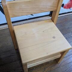 木製幼児用椅子