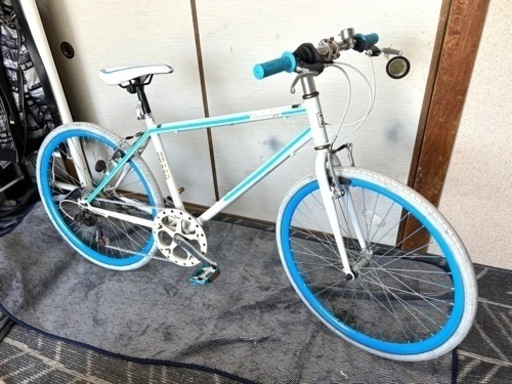 26インチクロスバイクSHIMANO6段変速、パールホワイト