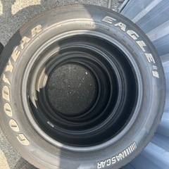 グッドイヤー　ナスカー　215/60R16 ハイエースなどに
