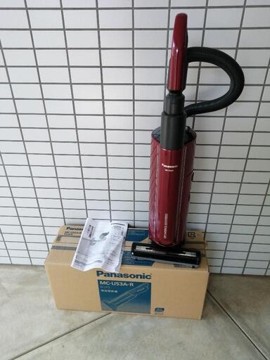 【美品】Panasonic スティック掃除機 MC-U53A-R （コード式）