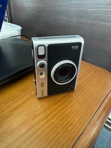 フィルムカメラ INSTAX MINI Evo