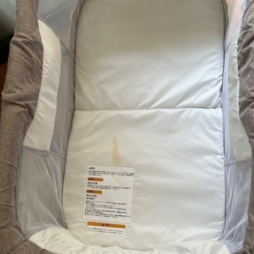 ABRAVOO ベビーベッド　ベビービョルンバウンサー　2点 ABRAVOO ベビーベッド ベビービョルンバウンサー 2点 ベビービョルン