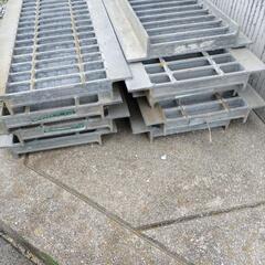 片岡　グレーチング　KU18-25
