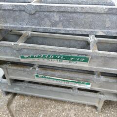 片岡　グレーチング　KU18-25