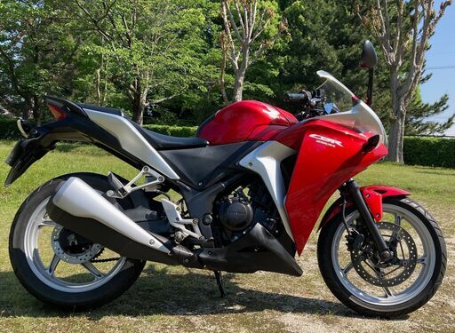 バイク HONDA CBR250R 売ります