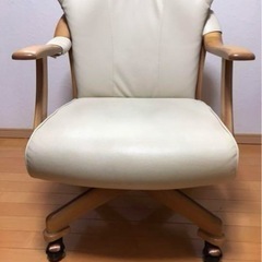 タイ製　回転式センチュリーN食卓用椅子
