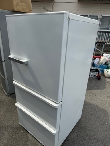 家電 キッチン家電 冷蔵庫　238L 2020年式
