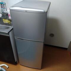SANYO 冷凍冷蔵庫　品番 SR-141M