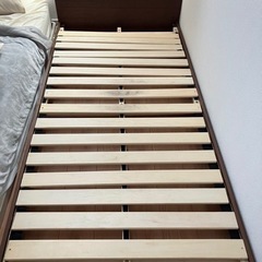 3段階高さ調整　すのこベッド　コンセント付き　シングルベッド 