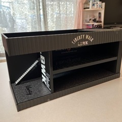 80台限定品！ イグニッションモデル 1/64 LBショールーム ジオラマ