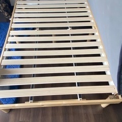 美品　セミダブルベッド＋マットレス