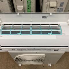 K05267　中古エアコン 東芝 2020年製 主に6畳用 冷房能力 2.2KW / 暖房能力 2.2KW