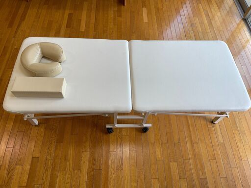 医療用ベッド（TAKADA　BED)