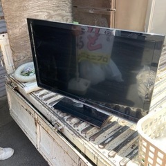2012年式　Panasonic製　32インチテレビ