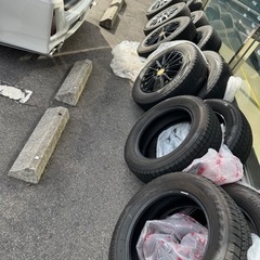 80ノア純正、社外ホイール(スタッドレス付き)