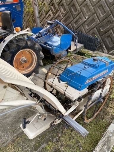 イセキ歩行型田植え機