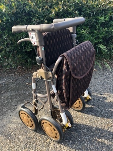 歩行器　シルバーカー (島製作所)