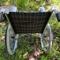 車椅子　アルミ軽量折りたたみ椅子　生活雑貨 家庭用品 ガーデニング