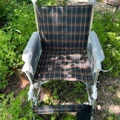 車椅子　アルミ軽量折りたたみ椅子　生活雑貨 家庭用品 ガーデニング