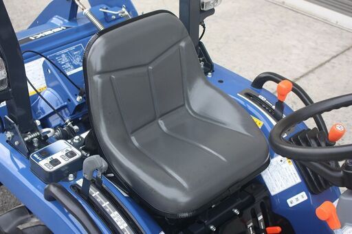 イセキ トラクタ Z153 現行機種 15.6馬力 86時間 パワステ 自動水平 耕