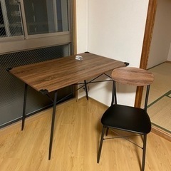 ダイニングテーブル　美品