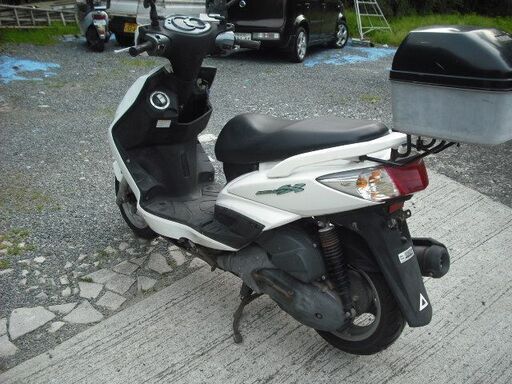 YAMAHA シグナスX 125 (SE44J)パールホワイト・インジェクション
