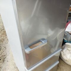 アクア冷凍冷蔵庫２７２L（AQR-27M2S)２２年製美品（幅6...
