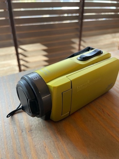 美品　JVCケンウッド　ビデオカメラ