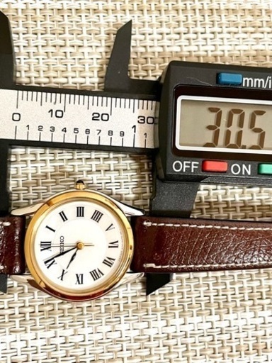 [現行モデル:美品/稼働]SEIKO セイコー ドルチェ＆エクセリーヌ/白蝶貝ダイヤル/ゴールド/ギョーシェ/4J41/腕時計 現行モデル:美品/稼働]SEIKO セイコー ドルチェ＆エクセリーヌ/白蝶貝