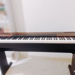 古いYAMAHAの電子ピアノ
