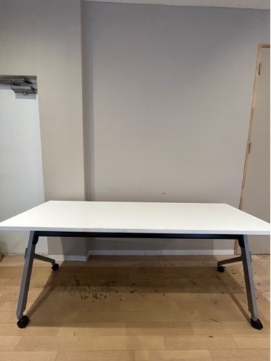 大分　会議用テーブル　幅180cm  奥行60cm  高さ 72cm 　ミーティングテーブル　オフィス家具　スタッキングテーブル