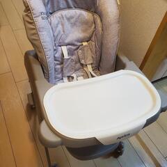 ほぼ新品】アップリカ ハイローチェア テーブル付き 我孫子 土浦