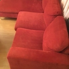 3人掛けソファ 赤ベロア椅子