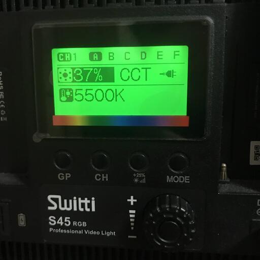 中古 美品 Switti 撮影用照明 LEDライト 2個セット 2600K-10000K